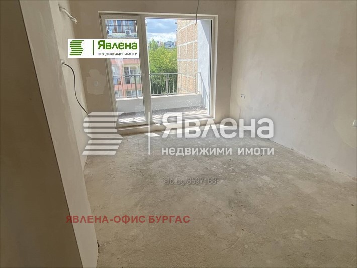 Продава МНОГОСТАЕН, гр. Бургас, Лазур, снимка 3 - Aпартаменти - 47380463