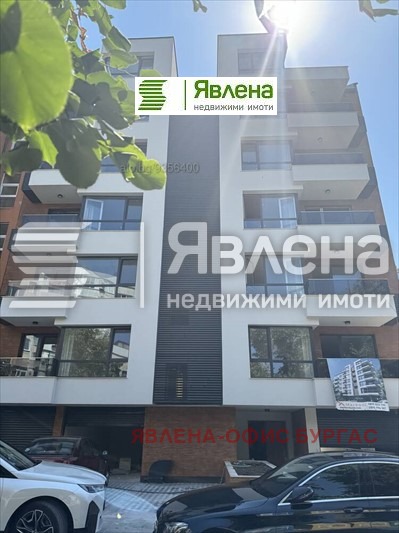 Продава МНОГОСТАЕН, гр. Бургас, Лазур, снимка 1 - Aпартаменти - 47380463