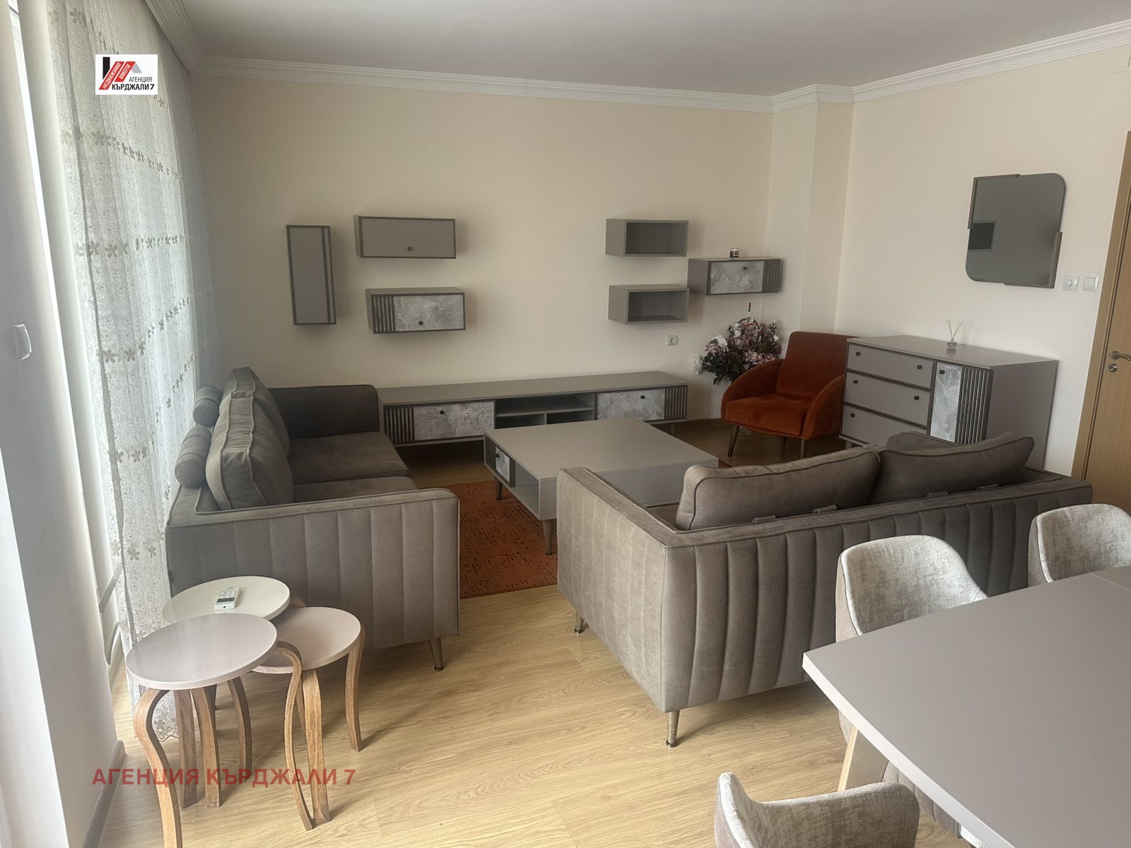 Продава 3-СТАЕН, гр. Кърджали, Център, снимка 2 - Апартаменти - 55219977