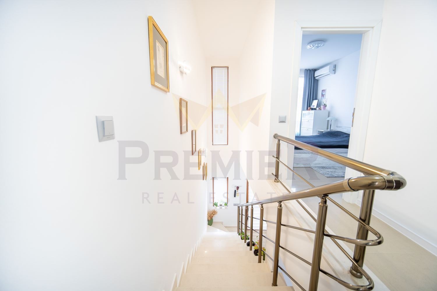 Продава КЪЩА, гр. Балчик, област Добрич, снимка 13 - Къщи - 54036992