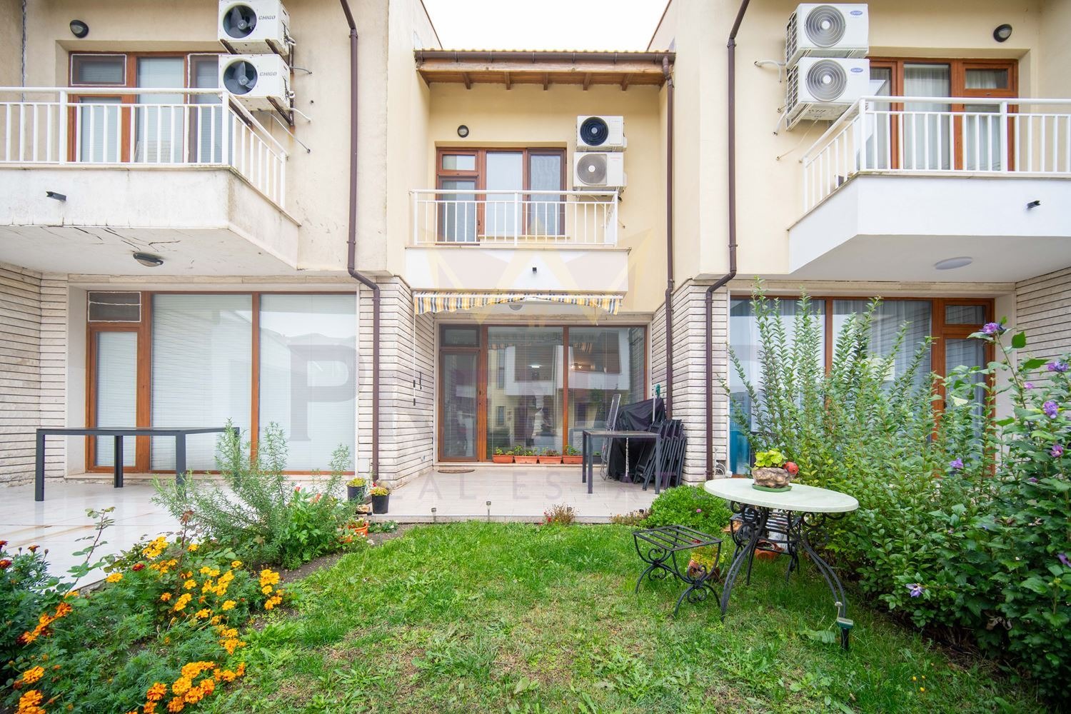 Продава КЪЩА, гр. Балчик, област Добрич, снимка 17 - Къщи - 54036992