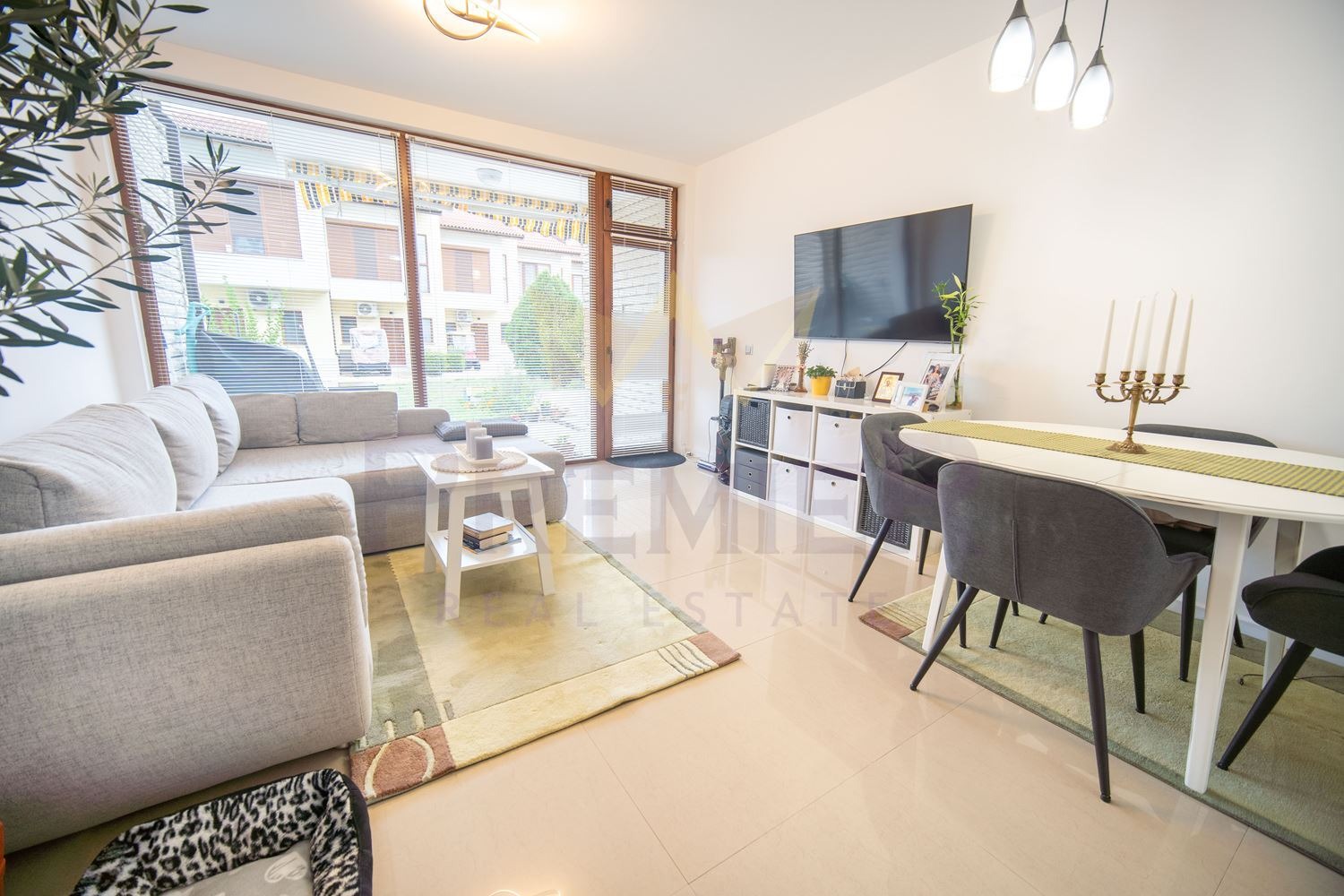 Продава КЪЩА, гр. Балчик, област Добрич, снимка 2 - Къщи - 54036992