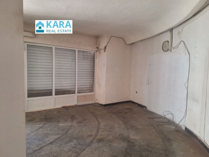 Продава МАГАЗИН в град Кърджали, Център - 85 кв.м / 210 000 € » 410 724.30 лв., КАРА НЕДВИЖИМИ ИМОТИ