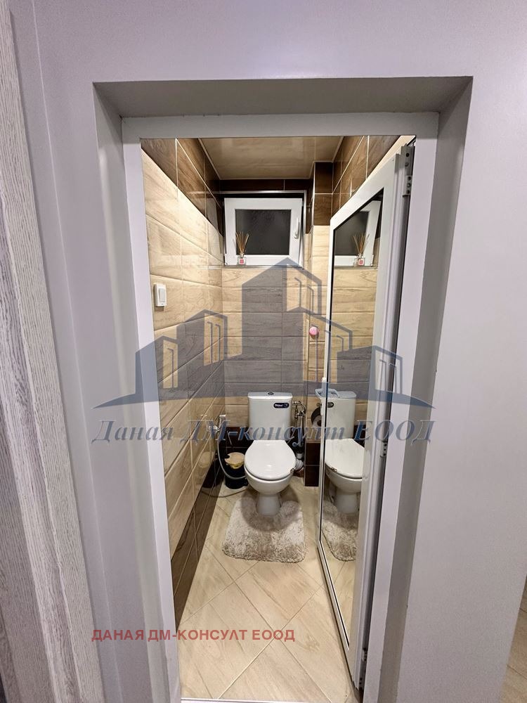 Продава 3-СТАЕН, гр. Шумен, Център, снимка 13 - Апартаменти - 53908089