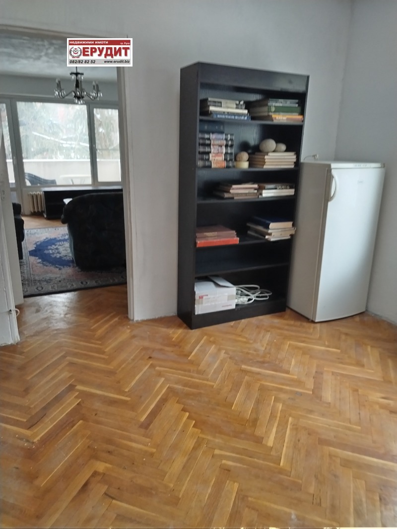 Продава 4-СТАЕН, гр. Русе, Възраждане, снимка 4 - Апартаменти - 53366845