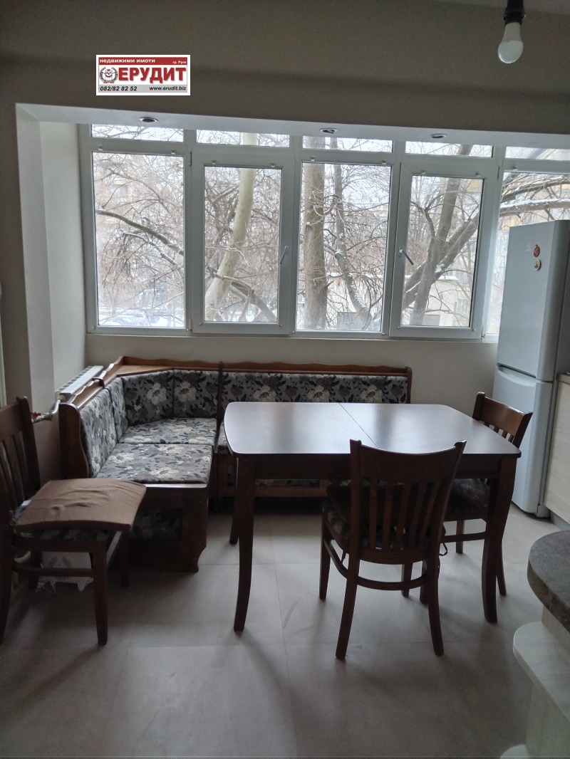 Продава 4-СТАЕН, гр. Русе, Възраждане, снимка 2 - Апартаменти - 53366845