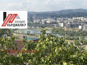 De vânzare 2 dormitoare