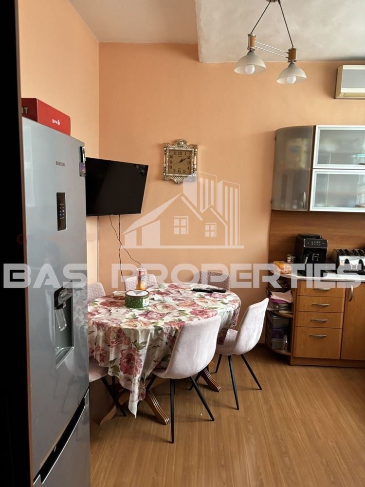 Продава 3-СТАЕН, гр. София, Илинден, снимка 3 - Aпартаменти - 49191046