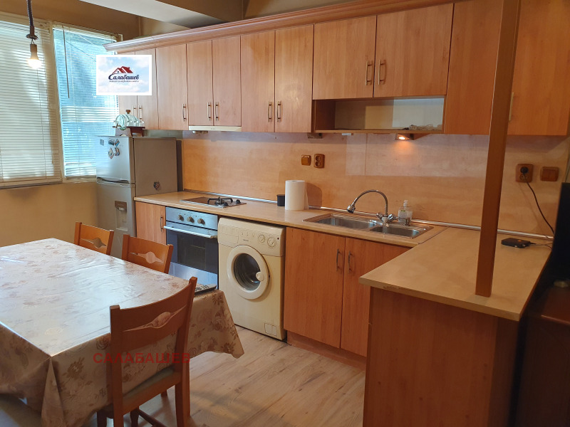 Продава  3-стаен област Стара Загора , гр. Казанлък , 69 кв.м | 42403381