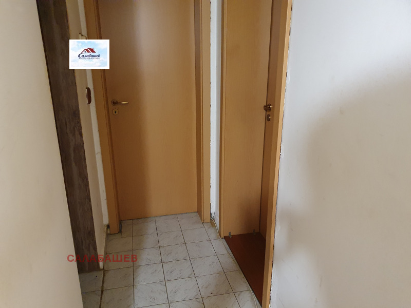 Продава  3-стаен област Стара Загора , гр. Казанлък , 69 кв.м | 42403381 - изображение [8]