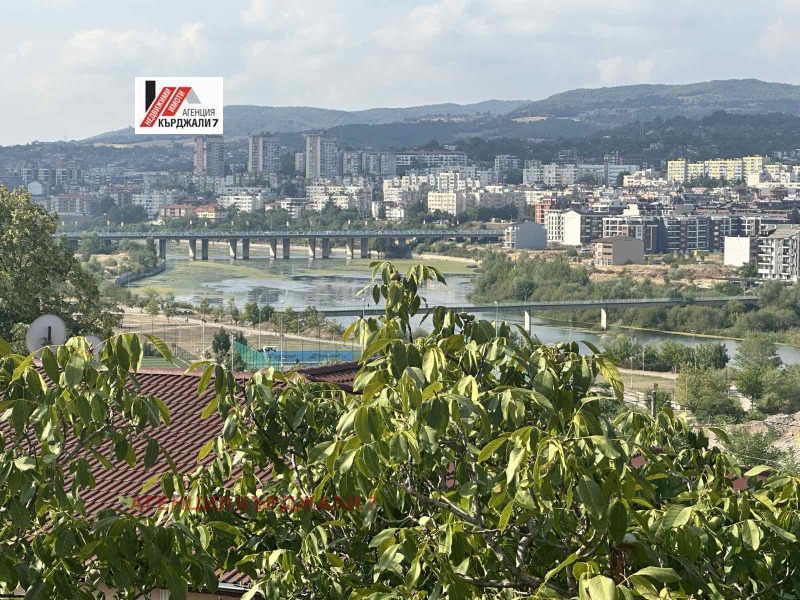 Продава  3-стаен град Кърджали , Център , 60 кв.м | 98336484