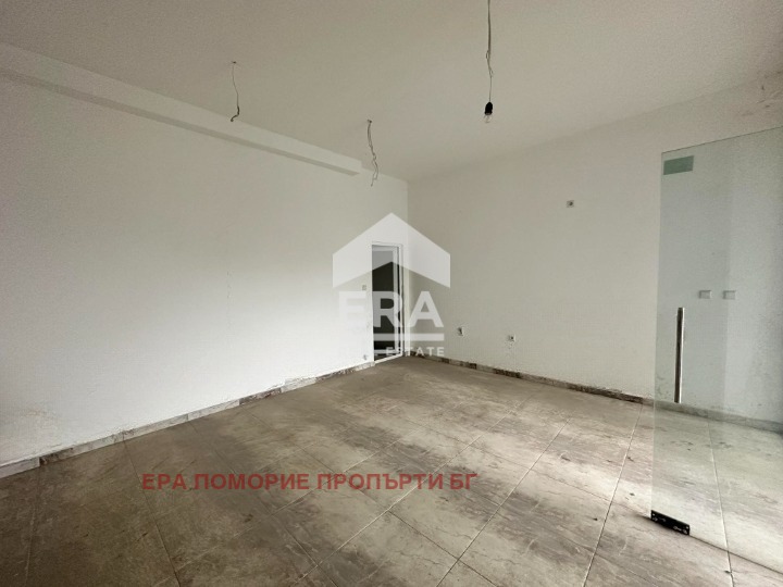 Продава МАГАЗИН, гр. Поморие, област Бургас, снимка 2 - Магазини - 55116108