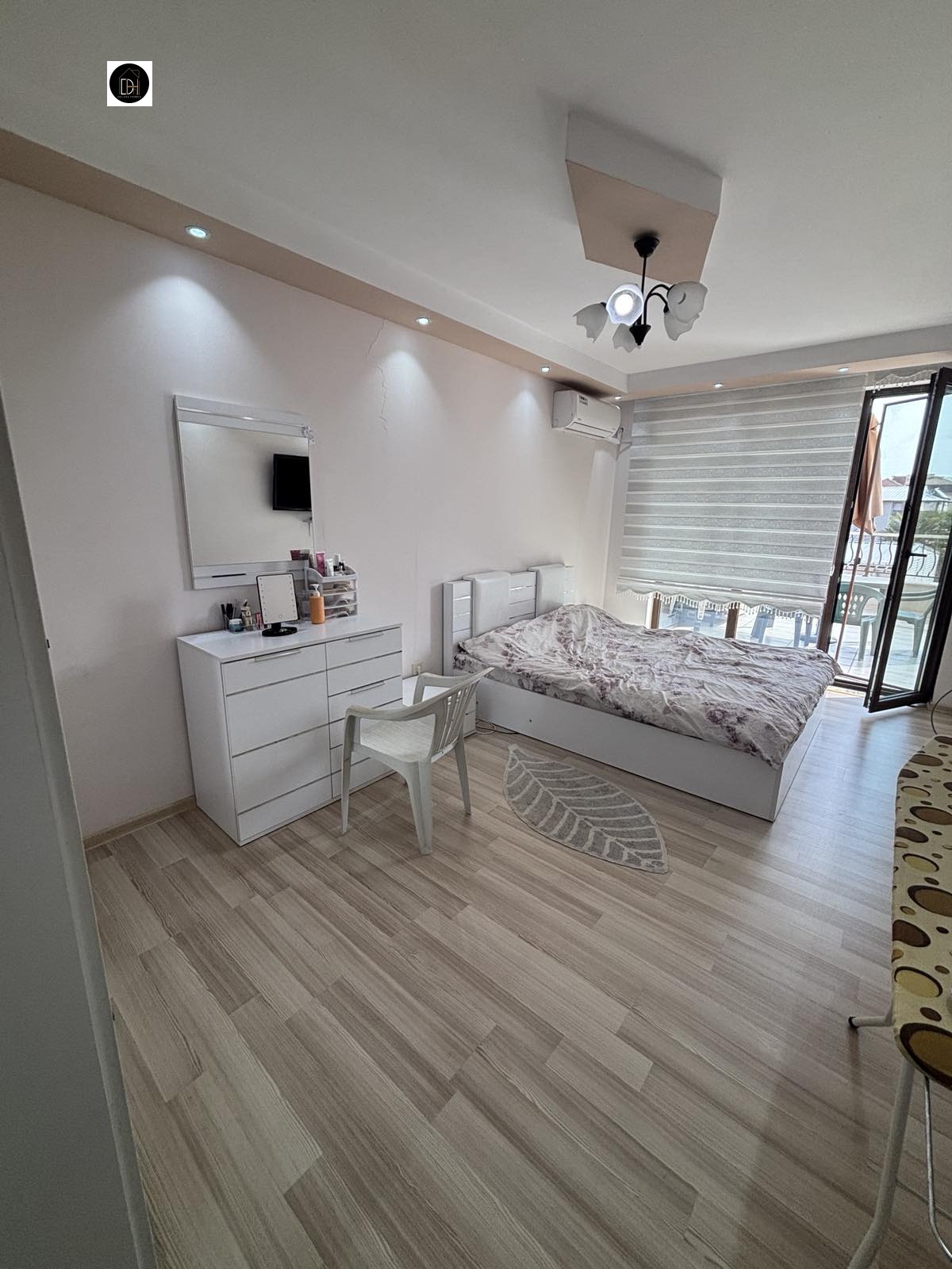 Продава 2-СТАЕН, гр. Пловдив, Прослав, снимка 2 - Апартаменти - 53880944