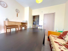 2 sovrum Tjernomorec, region Burgas 9