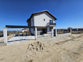 Casa Brestnik, região Plovdiv