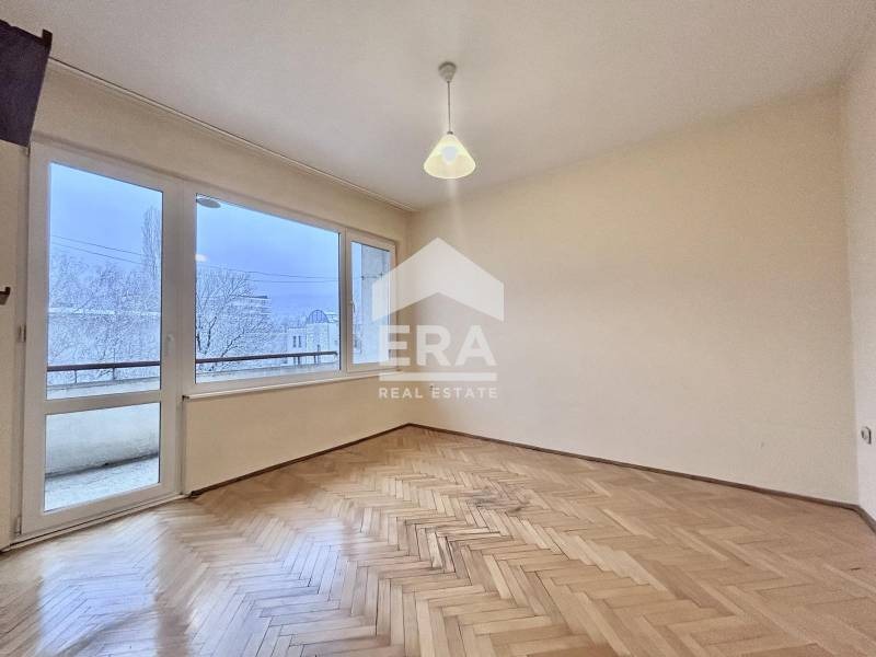 De vânzare  1 dormitor Sofia , Carpuzița , 53 mp | 75697103 - imagine [2]