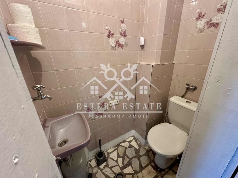 Продава  4-стаен град Шумен , Център , 100 кв.м | 38791699 - изображение [11]