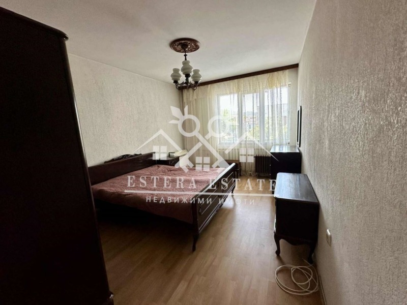 Продава  4-стаен град Шумен , Център , 100 кв.м | 38791699 - изображение [6]