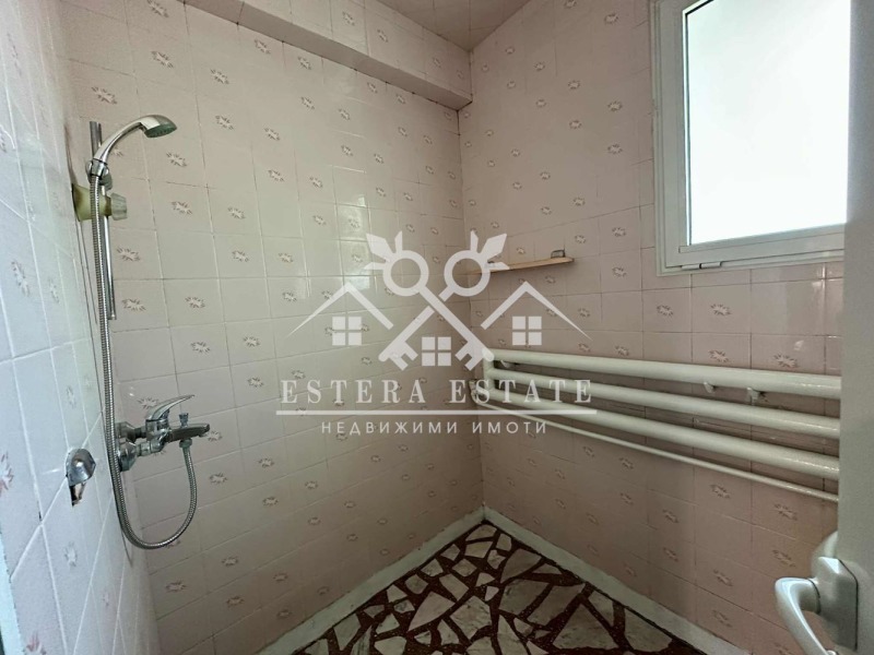 Продава  4-стаен град Шумен , Център , 100 кв.м | 38791699 - изображение [12]