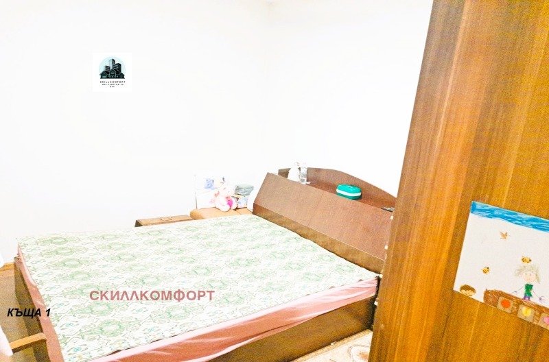 Te koop  Huis regio Sofia , Kostinbrod , 210 m² | 65770800 - afbeelding [6]