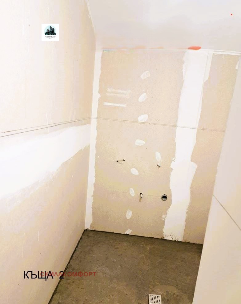 Te koop  Huis regio Sofia , Kostinbrod , 210 m² | 65770800 - afbeelding [7]