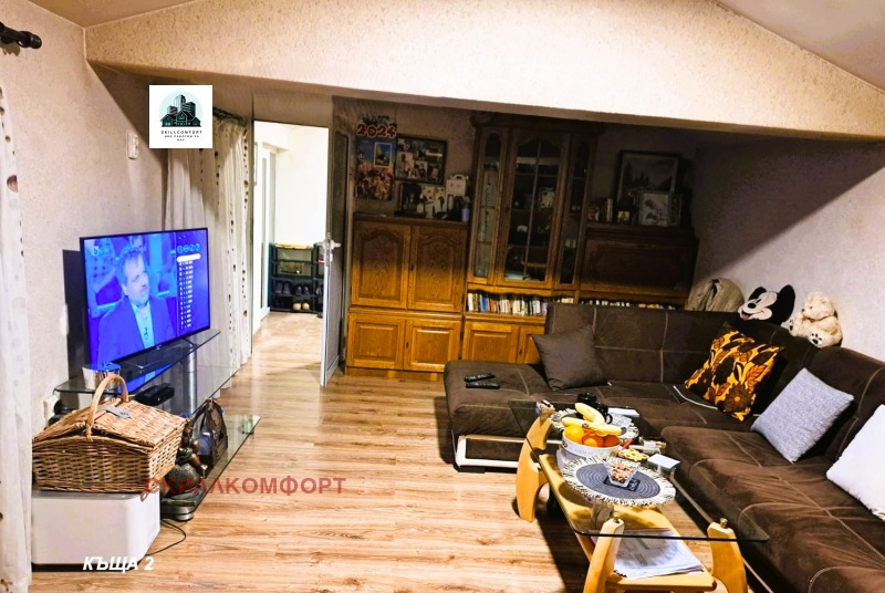 Te koop  Huis regio Sofia , Kostinbrod , 210 m² | 65770800 - afbeelding [10]