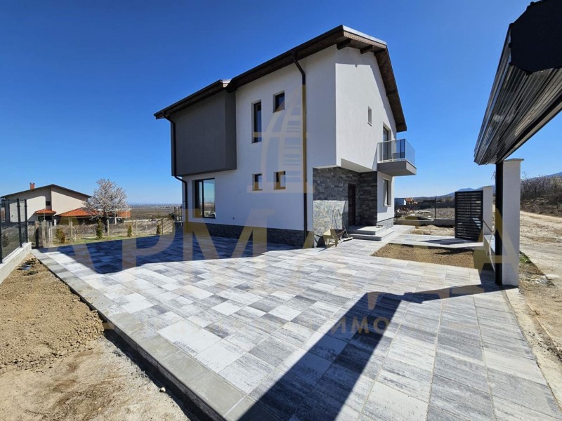 Te koop  Huis regio Plovdiv , Brestnik , 172 m² | 52751170 - afbeelding [2]