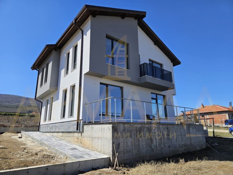 Te koop  Huis regio Plovdiv , Brestnik , 172 m² | 52751170 - afbeelding [3]