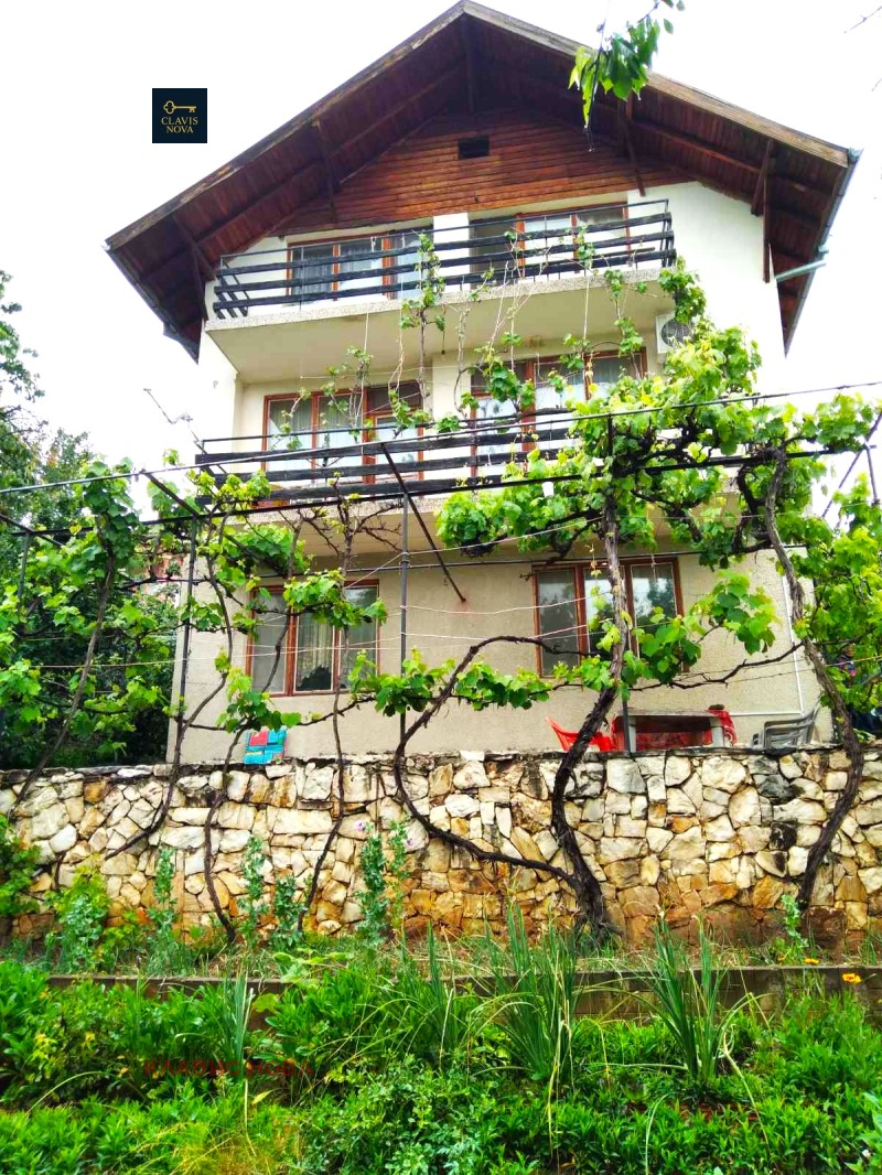 Продава КЪЩА в област Кюстендил, с. Соволяно - 153 кв.м / 150 000 € » 293 374.50 лв., КЛАВИС НОВА