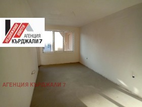 2-стаен град Кърджали, Възрожденци 6