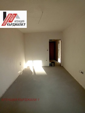 1 bedroom Vazrozhdentsi, Kardzhali 3