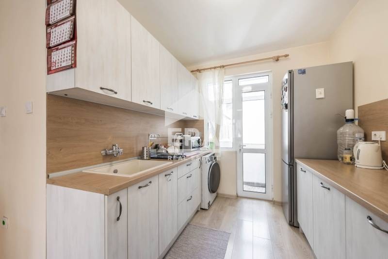 Продава 3-СТАЕН, гр. Варна, Център, снимка 3 - Апартаменти - 54262762