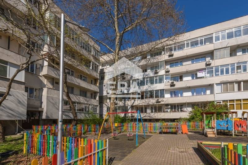 Продава 3-СТАЕН, гр. Варна, Център, снимка 15 - Апартаменти - 54262762