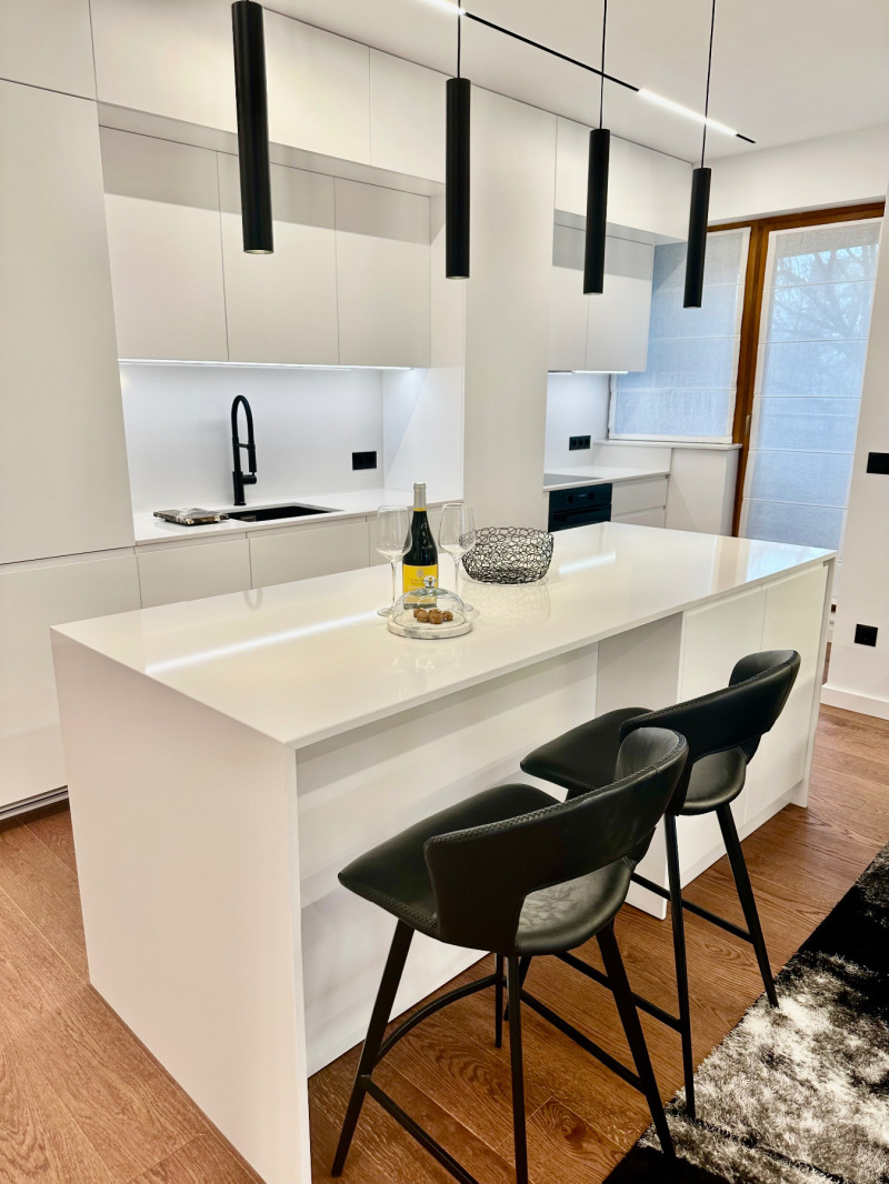 Продава 3-СТАЕН, гр. София, Изток, снимка 3 - Апартаменти - 52519489