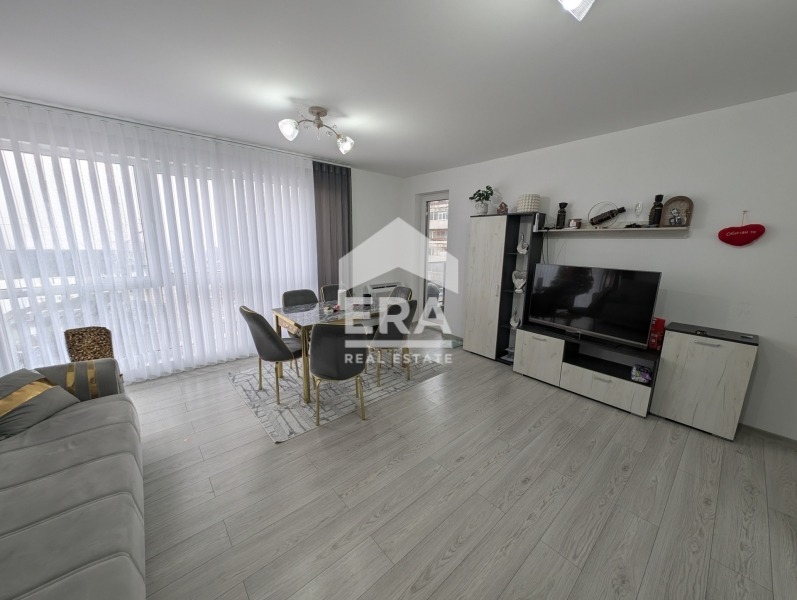Продава 3-СТАЕН, гр. Шумен, Боян Българанов 2, снимка 2 - Апартаменти - 55800418