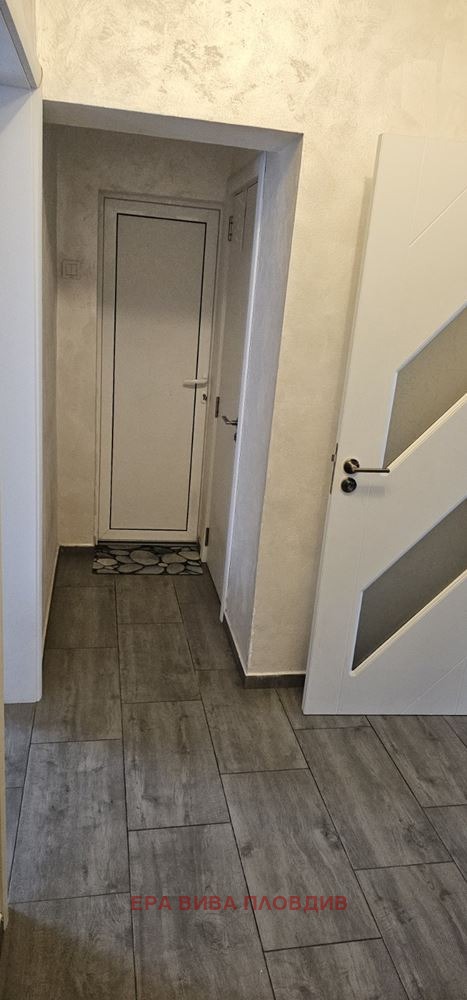 Продава ЕТАЖ ОТ КЪЩА, гр. Пловдив, Кършияка, снимка 10 - Етаж от къща - 54224367