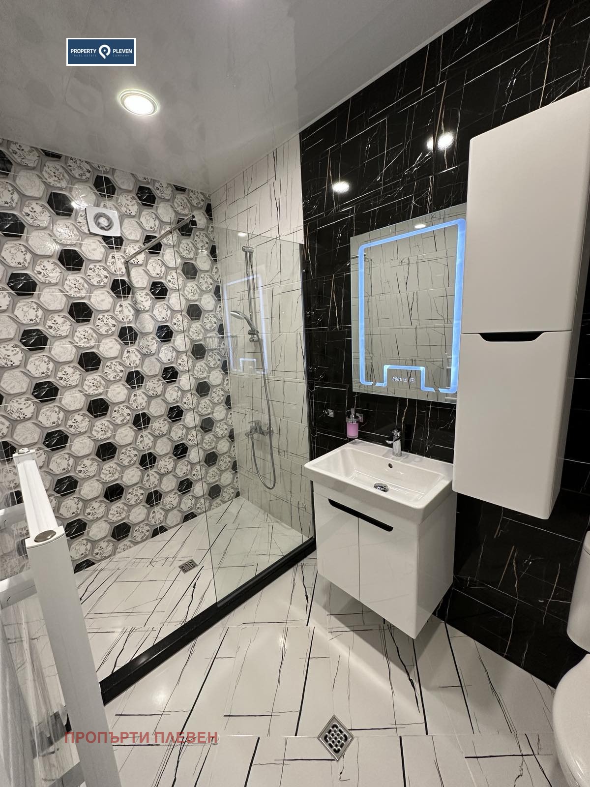 Продава 3-СТАЕН, гр. Плевен, Идеален център, снимка 12 - Апартаменти - 52812646