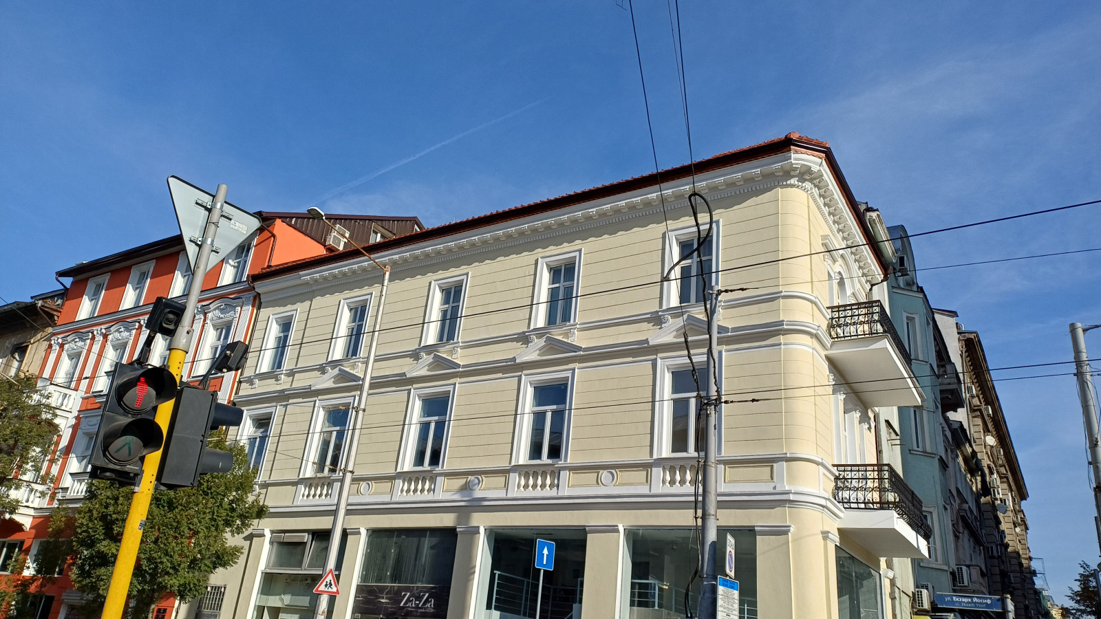 Продава КЪЩА, гр. София, Център, снимка 3 - Къщи - 56560401