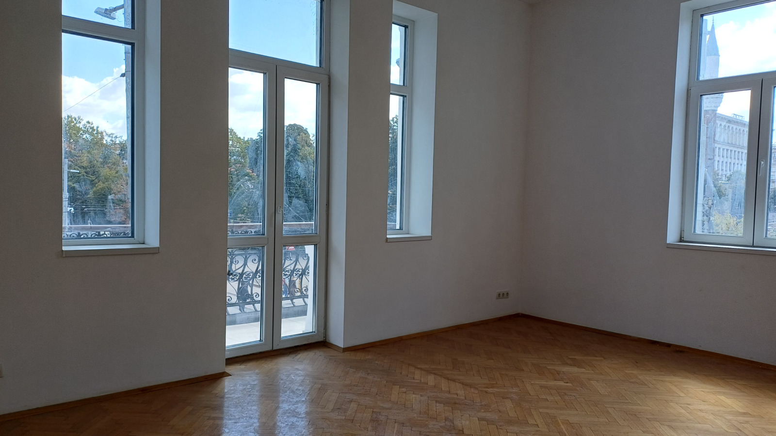 Продава КЪЩА, гр. София, Център, снимка 10 - Къщи - 56560401