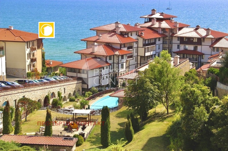 Продава  2-стаен област Бургас , гр. Свети Влас , 65 кв.м | 49464589 - изображение [2]