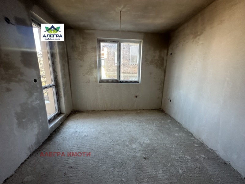 Продава 2-СТАЕН, гр. Пазарджик, Младост, снимка 2 - Апартаменти - 52623374