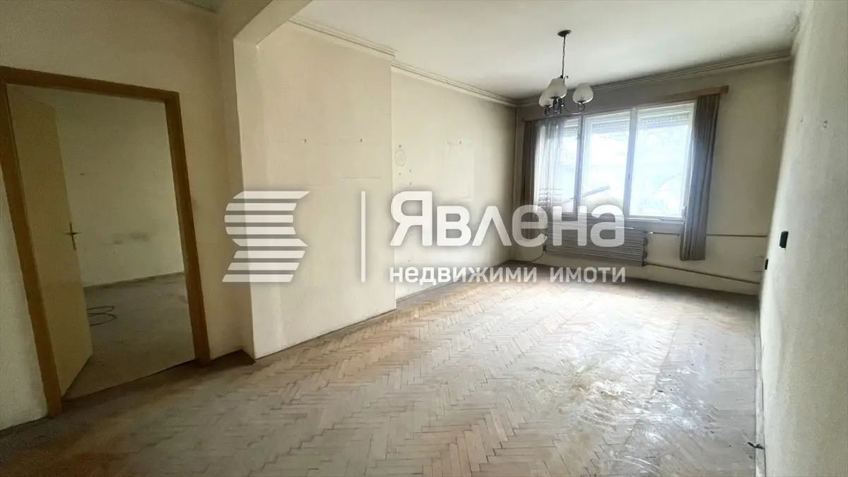 Продава 2-СТАЕН, гр. София, Център