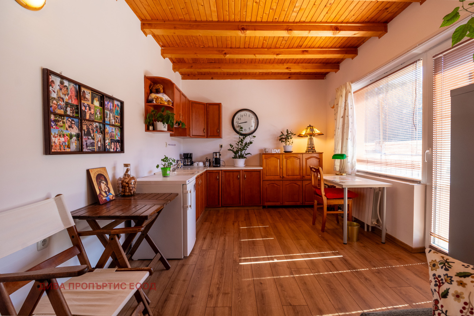 Продава ХОТЕЛ, гр. Самоков, област София област, снимка 5 - Хотели - 54069692