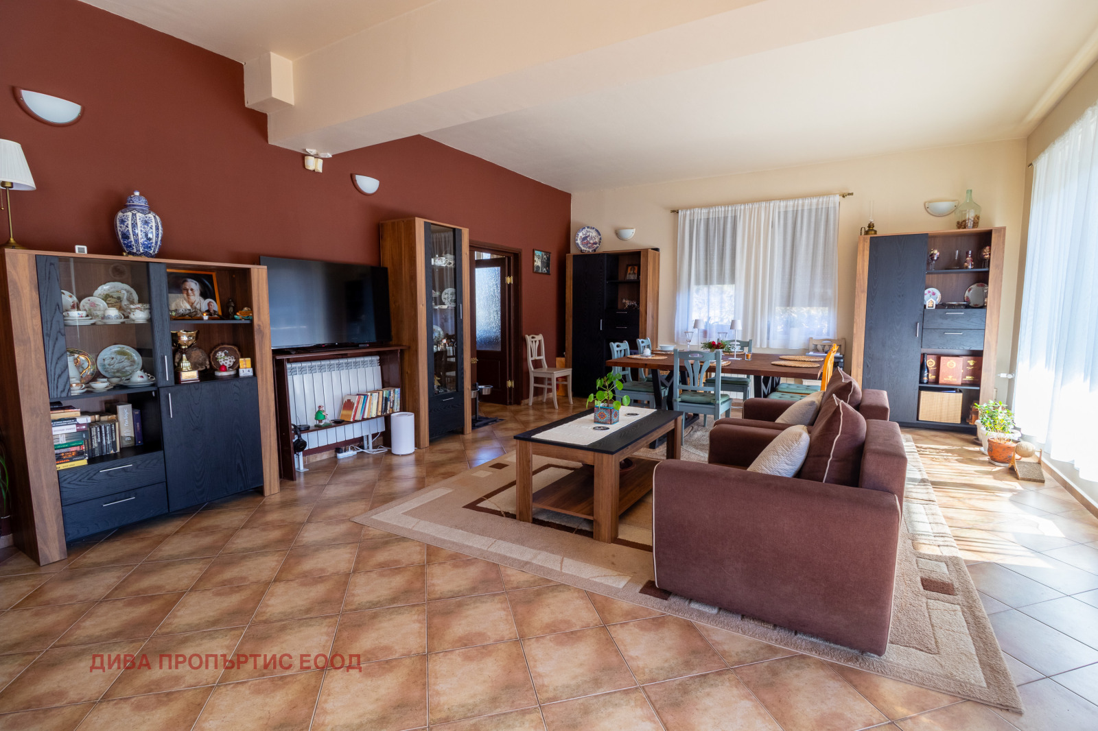 Продава ХОТЕЛ, гр. Самоков, област София област, снимка 3 - Хотели - 54069692