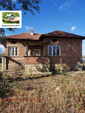 Продажба на имоти в с. Козаревец, област Велико Търново - изображение 1 