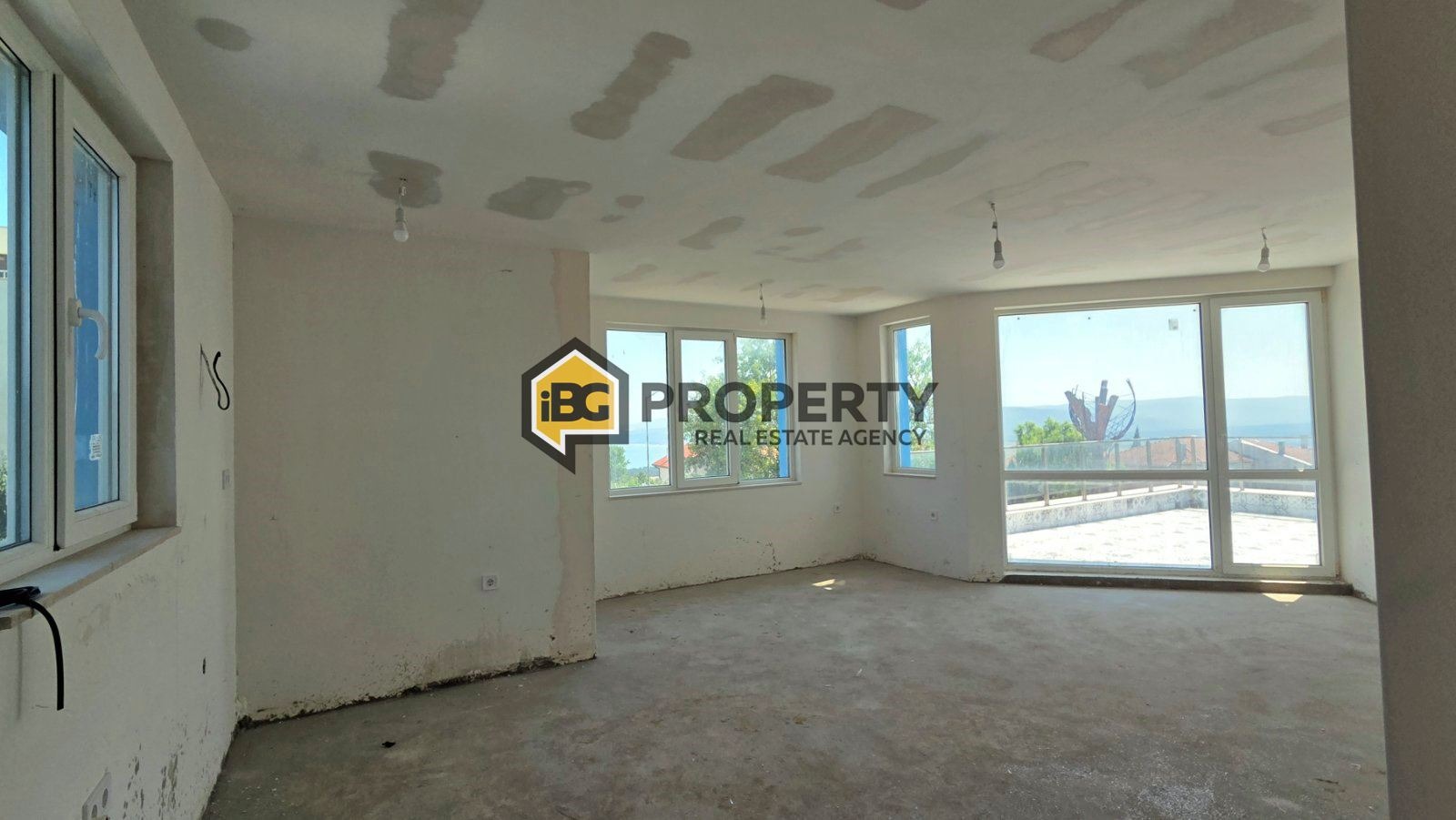 Продава 2-СТАЕН, гр. Бяла, област Варна, снимка 5 - Апартаменти - 55134077