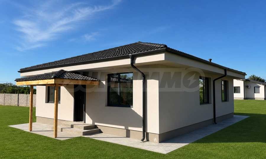 Продава КЪЩА, с. Войводиново, област Пловдив, снимка 2 - Къщи - 54595497