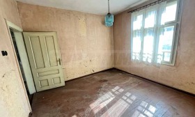 Hus Samokov, region Sofia 15