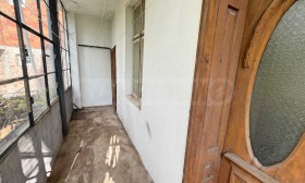 Hus Samokov, region Sofia 12
