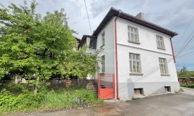 Hus Samokov, region Sofia 2